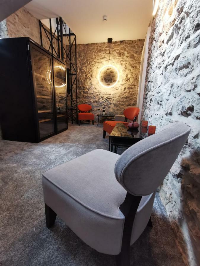 The Wise House Hotel Hastiere-par-dela Buitenkant foto